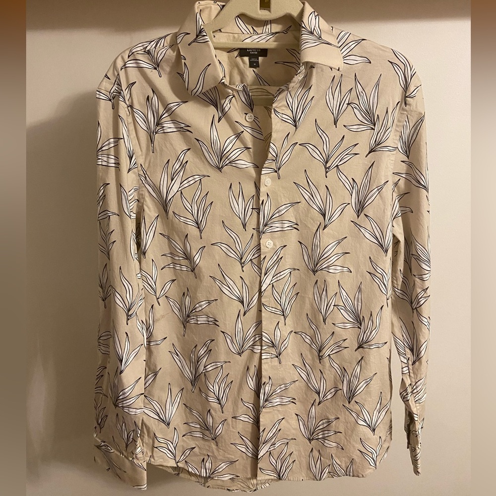 Express Ivory & Black & White Floral Button Down, Medium